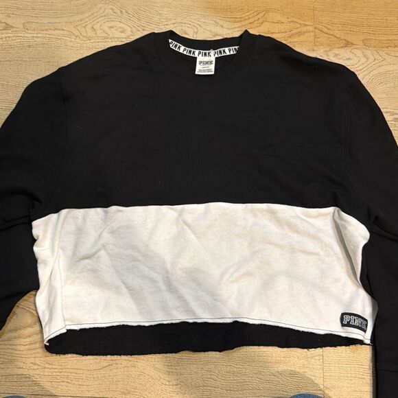 Pink long sleeve snap button sweater size medium - Picture 5 of 8